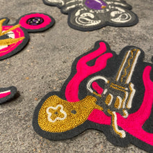 Load image into Gallery viewer, No Use Running - Sixshooter