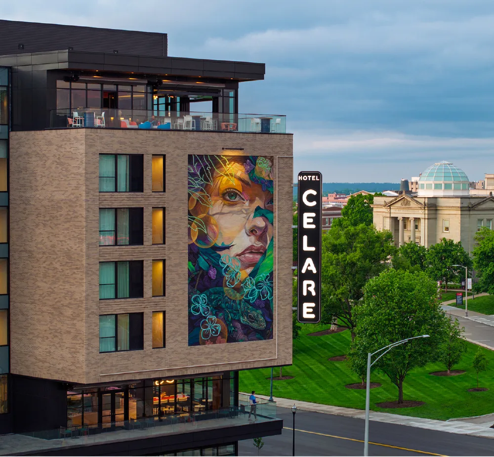 Hotel Celare, Naming, strategy and identity